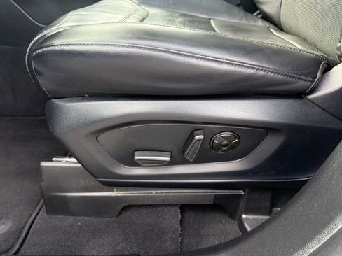 Used 2021 Ford Explorer Platinum w/ Equipment Group 601A AWD/4WD image 16