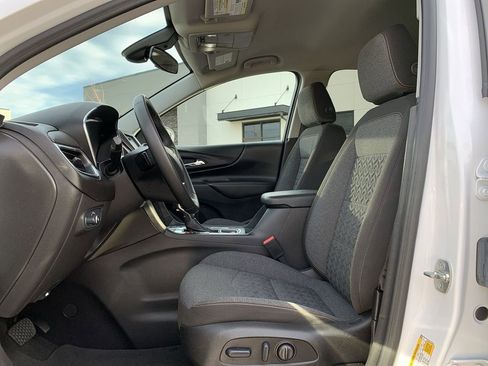 Used 2024 Chevrolet Equinox LT image 28