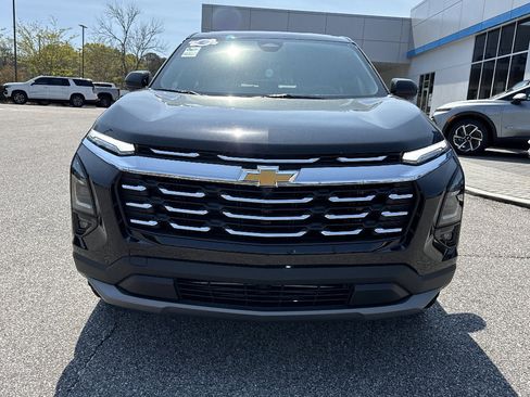 New 2026 Chevrolet Equinox LT w/ Safety and Technology Package FWD image 8
