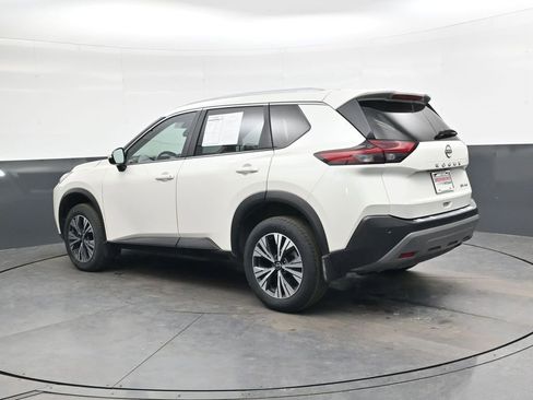 Used 2023 Nissan Rogue SV w/ SV Premium Package image 6