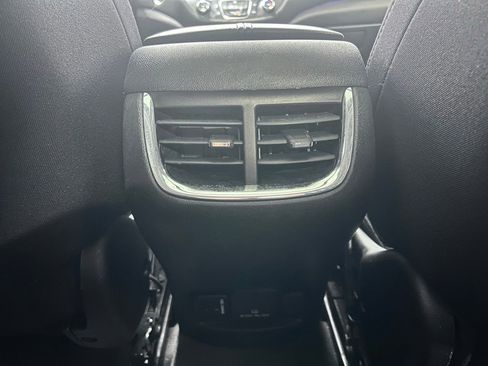 Used 2016 Chevrolet Malibu LT image 20