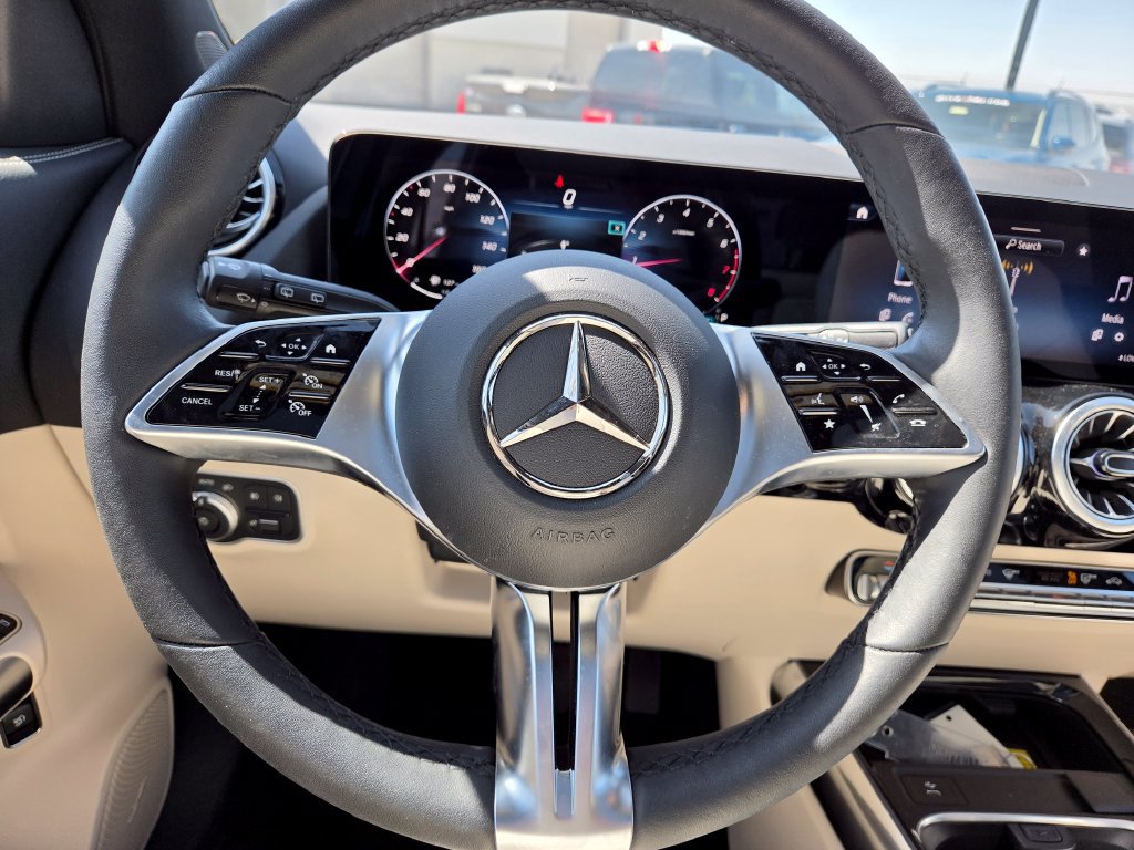 Used 2026 Mercedes-Benz GLA 250 4MATIC image 18