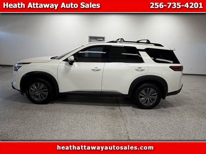 Used 2023 Nissan Pathfinder SV