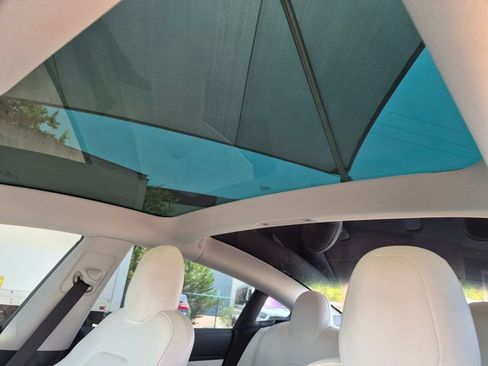 Used 2019 Tesla Model 3 Standard Range RWD image 10