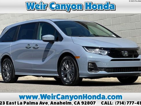 New 2026 Honda Odyssey Touring image 1