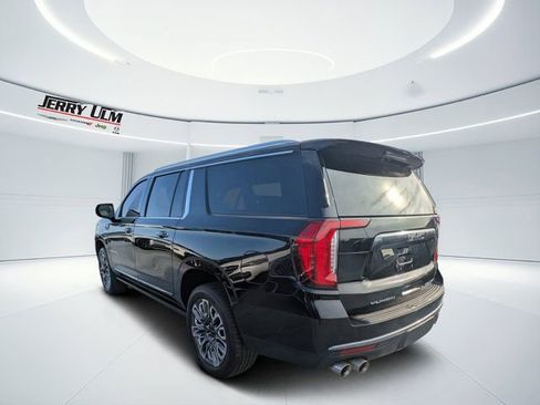 Used 2023 GMC Yukon XL Denali Ultimate AWD/4WD image 5