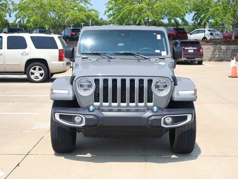 Used 2021 Jeep Wrangler Unlimited Sahara w/ Cold Weather Group AWD/4WD image 3