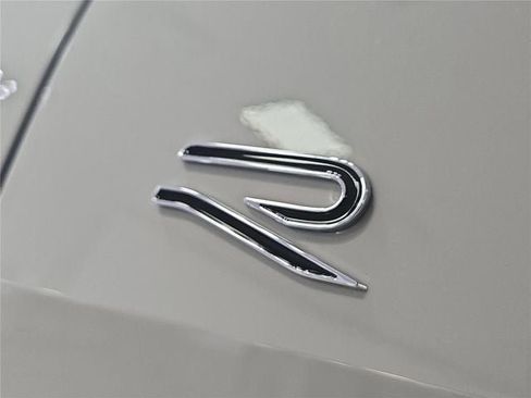 New 2026 Volkswagen Tiguan SE R-Line image 23