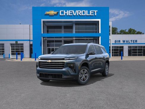 New 2026 Chevrolet Traverse LT w/ Driver Confidence Package image 8