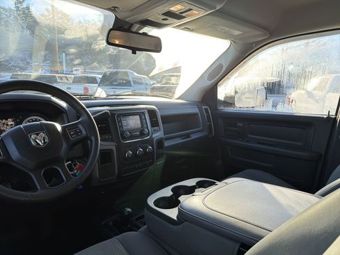 Used 2015 RAM 2500 Tradesman w/ Chrome Appearance Group image 16