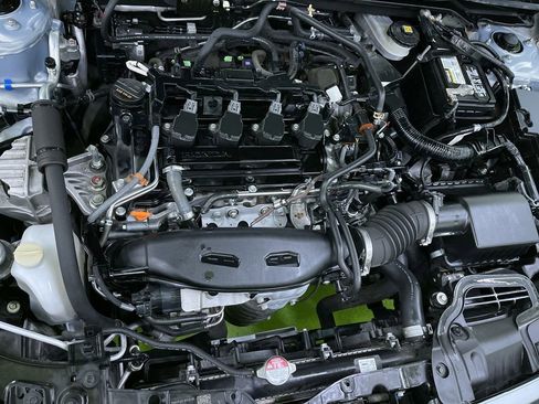 Used 2022 Honda Civic Touring image 32