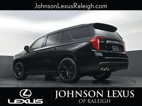 Used 2023 GMC Yukon AT4 w/ AT4 Premium Plus Package AWD/4WD image 18