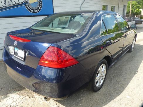 Used 2006 Honda Accord SE image 5