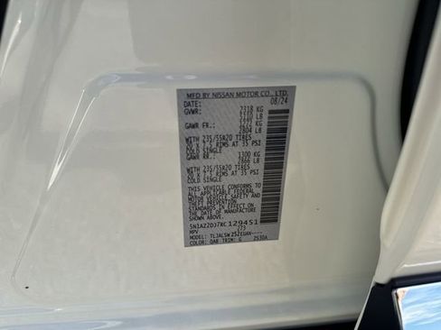 Used 2024 Nissan Murano Platinum w/ Cargo Package FWD image 36