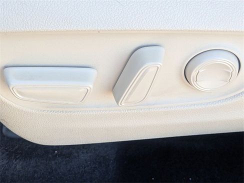 Certified 2022 Toyota Highlander Limited image 15