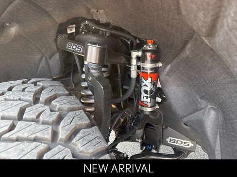 Used 2024 GMC Sierra 1500 Elevation w/ X31 Off-Road Package AWD/4WD image 8
