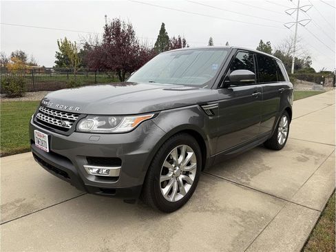 Used 2016 Land Rover Range Rover Sport HSE image 3