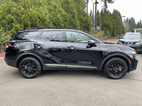 Used 2023 Kia Sportage X-Pro image 3