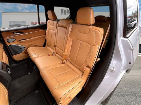 Certified 2022 Jeep Grand Cherokee L Summit image 23