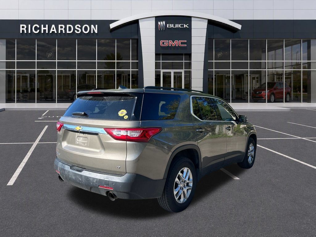 Used 2020 Chevrolet Traverse LT FWD image 5