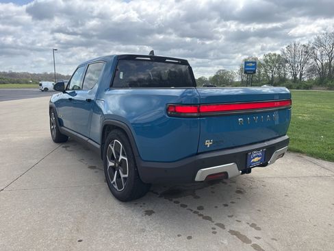 Used 2022 Rivian R1T Adventure image 6