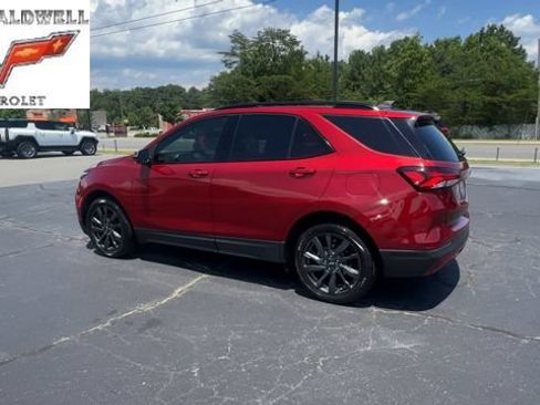 Used 2023 Chevrolet Equinox RS w/ RS Leather Package FWD image 6