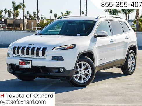 Used 2016 Jeep Cherokee Latitude w/ Safety/Convenience Group image 1