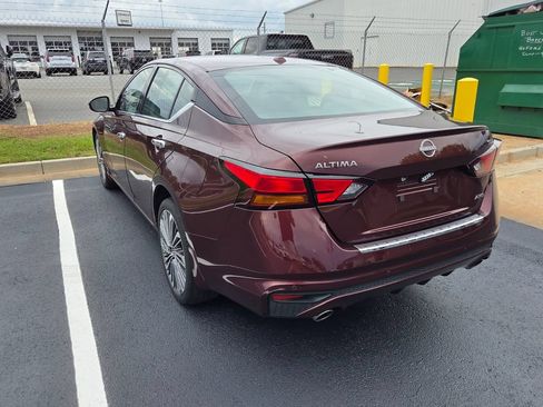 Used 2023 Nissan Altima 2.5 SL AWD/4WD image 8