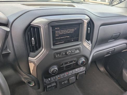 Used 2025 Chevrolet Silverado 2500 Custom w/ Custom Value Package image 26