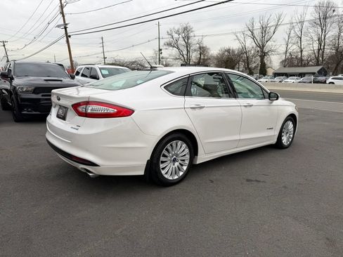 Used 2016 Ford Fusion SE w/ Equipment Group 502A FWD image 8