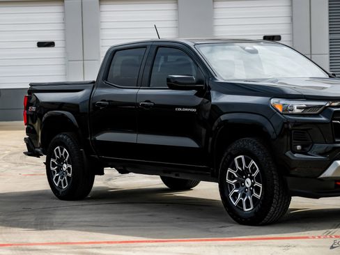 Used 2024 Chevrolet Colorado Z71 w/ Z71 Convenience Package 2 image 22