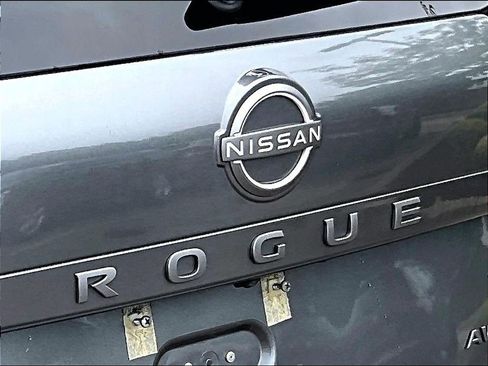 Certified 2026 Nissan Rogue SV AWD/4WD image 28