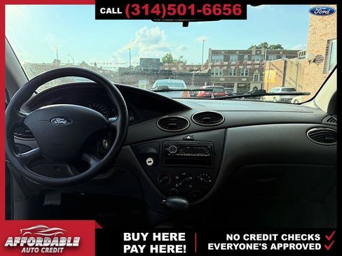 Used 2002 Ford Focus LX FWD image 12