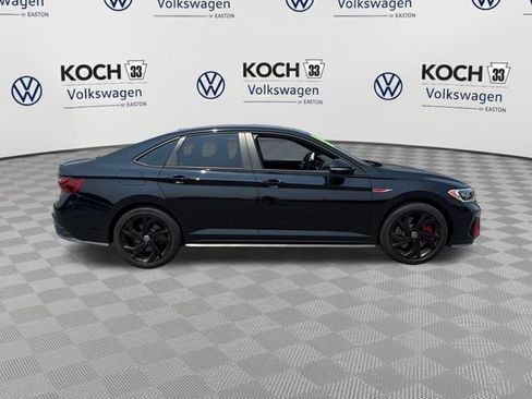 Used 2024 Volkswagen Jetta GLI Autobahn FWD image 9