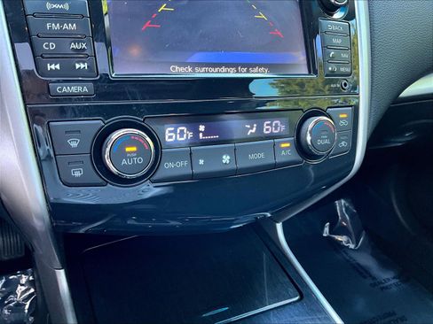 Used 2013 Nissan Altima 2.5 SV w/ 2.5SV Convenience Pkg FWD image 15