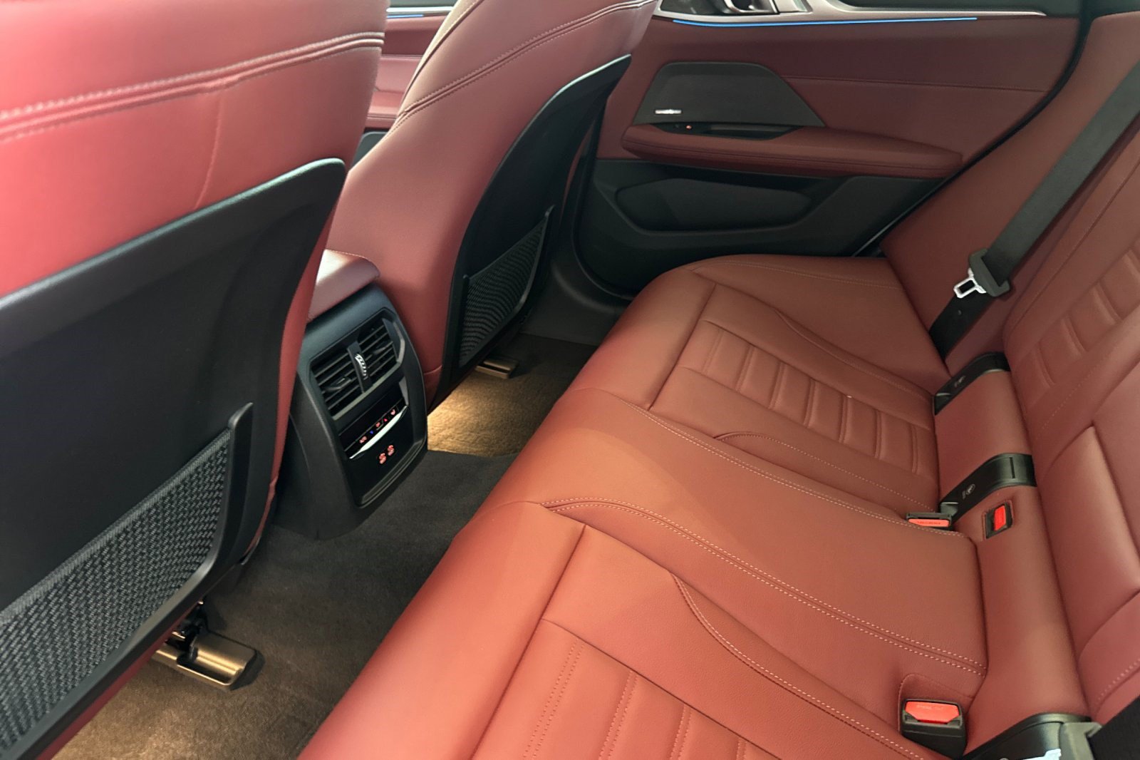 Certified 2024 BMW i4 eDrive35 w/ M Sport Package RWD image 15