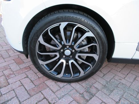 Used 2017 Land Rover Range Rover Supercharged image 78