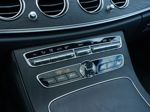 Used 2019 Mercedes-Benz E 53 AMG 4MATIC Sedan image 26