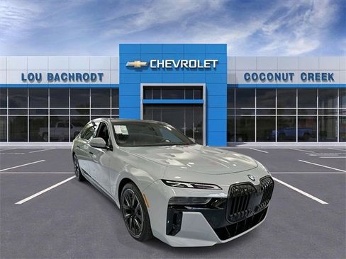 Used 2024 BMW 760i xDrive image 1