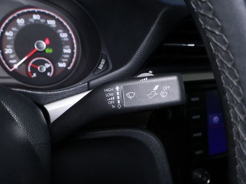 Used 2021 Volkswagen Passat 2.0T SE image 21