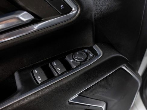 Used 2024 Chevrolet Silverado 2500 LT AWD/4WD image 33