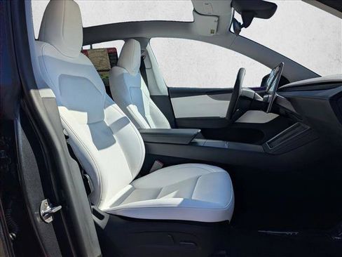 Used 2026 Tesla Model Y Premium image 25