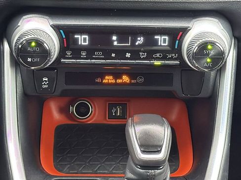 Used 2024 Toyota RAV4 Adventure image 25