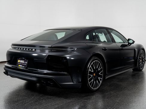 Used 2025 Porsche Panamera 4 image 10
