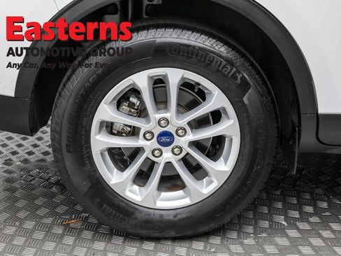 Used 2022 Ford Escape SE w/ Cold Weather Package image 29