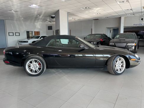 Used 2002 Jaguar XK8 XK8 2dr Convertible image 8