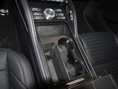 New 2026 Lincoln Nautilus Reserve w/ Jet Appearance Package image 16