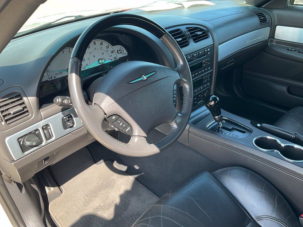 Used 2002 Ford Thunderbird RWD image 3