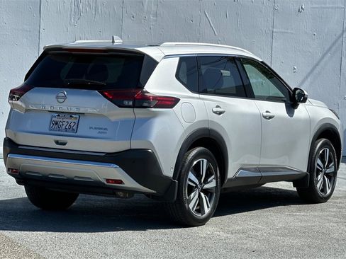 Used 2022 Nissan Rogue Platinum w/ Head-Up Display Package image 4