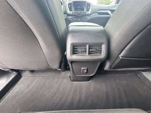 Certified 2023 GMC Terrain SLE w/ Driver Convenience Package AWD/4WD image 21